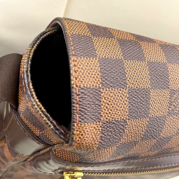 ⬇️PRICE DROP Louis Vuitton Damier Ebene Bastille Messenger - Picture 6 of 16